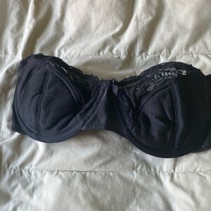 Strapless black bra w lace trim - 34C